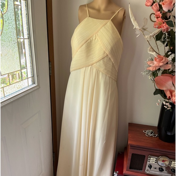 Kenney Blue Dresses & Skirts - Beautiful Kennedy Blue gown 12 Tall